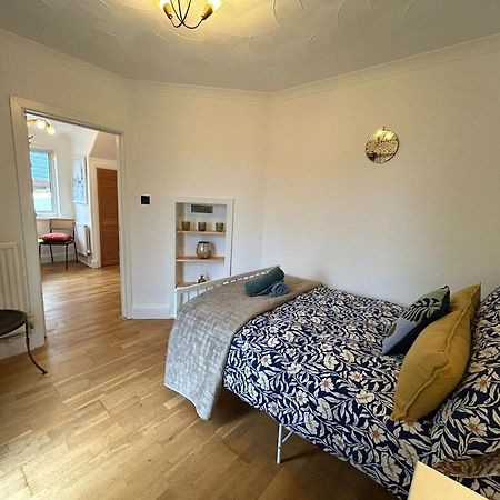 ファルマス Entire 4-Bed, Near Town Centreヴィラ エクステリア 写真